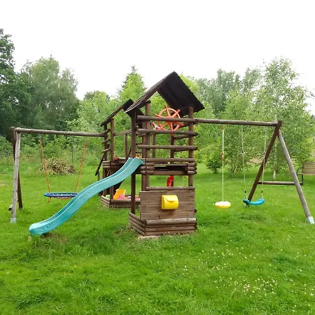Luxury tent Szalas Izerskie: Górska Z Basenem I Placem Zabaw
