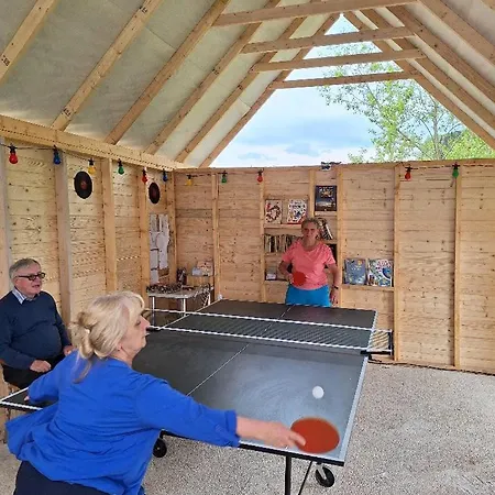 Szalas Z Jacuzzi, Blisko Swieradow Zdroj I Zamek Czocha Glamping *