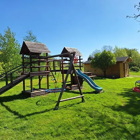 Luxury tent Szalas Izerskie: Górska Z Basenem I Placem Zabaw