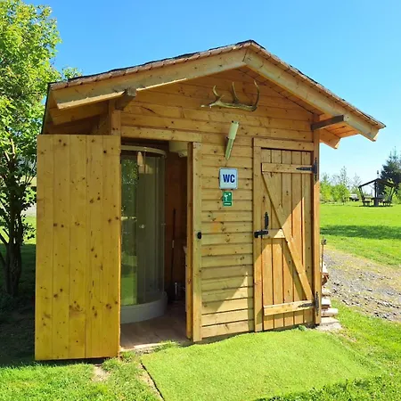 Luxury tent Szalas Izerskie: Górska Z Basenem I Placem Zabaw *